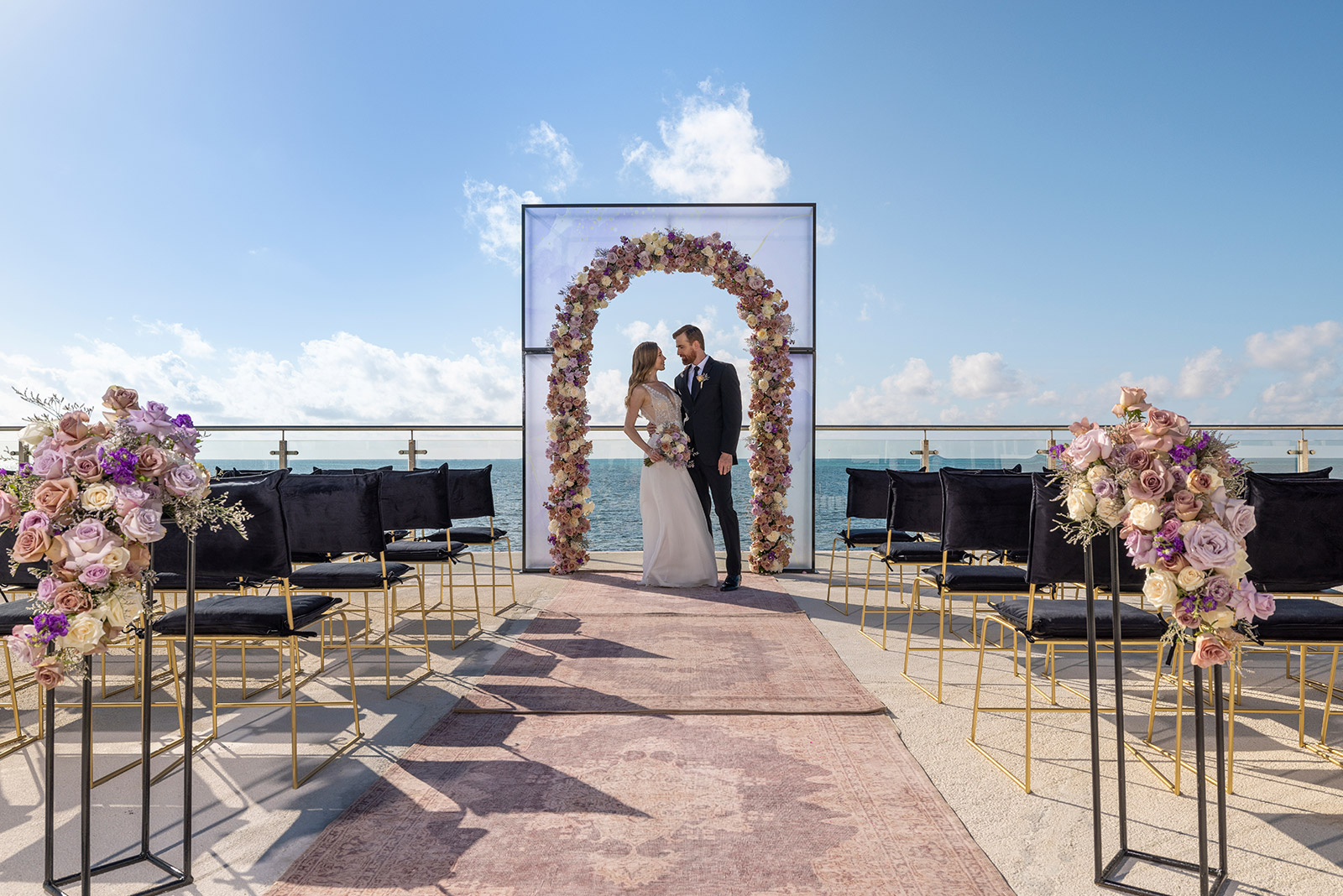 Bodas y Celebraciones: Planifica un Evento Inolvidable, image size:1600x1068