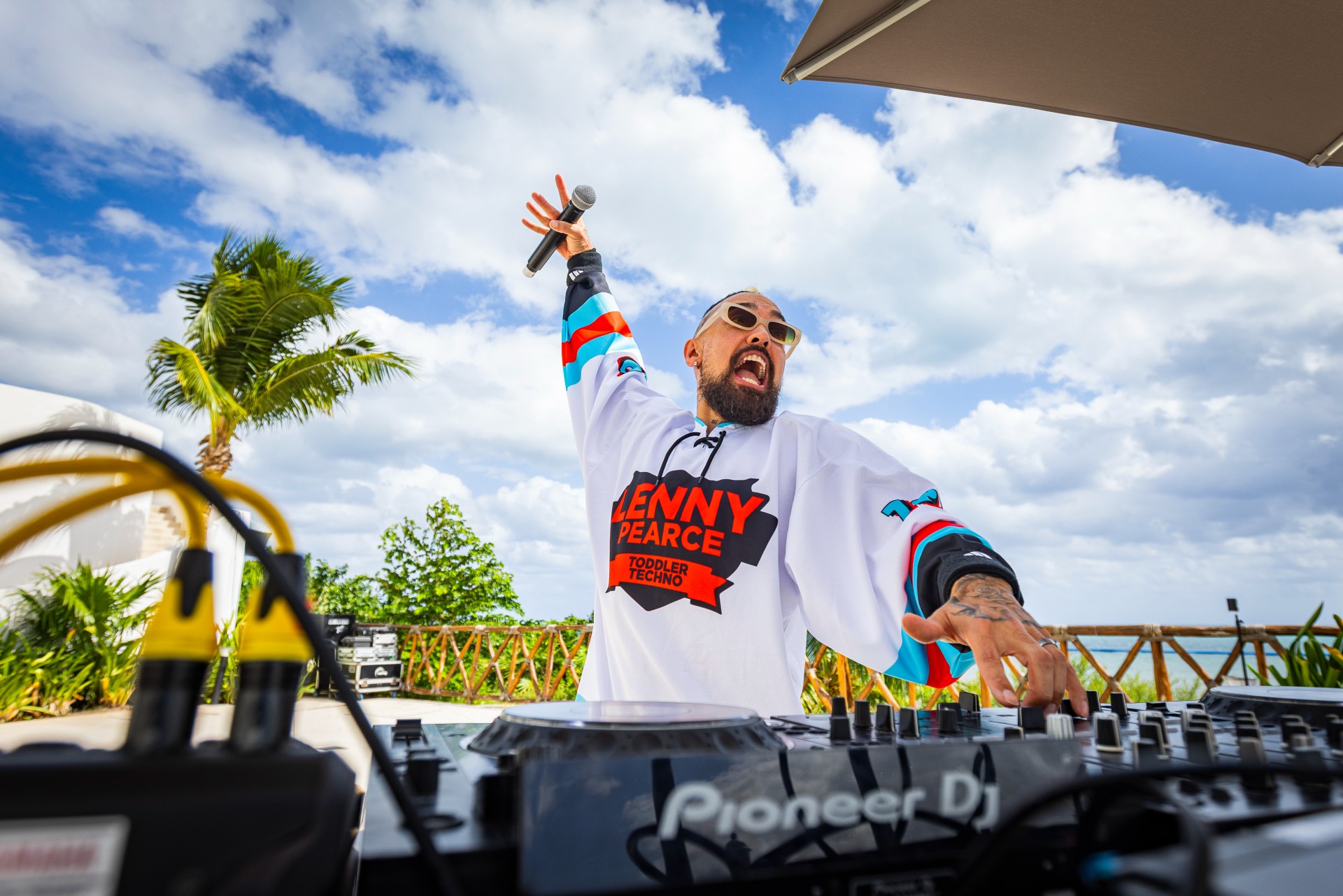 DJ Lenny Pearce en AVA Resort Cancun